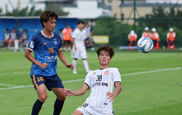 中冠G组:晨星创尔特3-1逆转黄埔志诚,青年军顶住高温老将冲击 中冠G组:晨星创尔特3-1逆转黄埔志诚,青年军顶住高温老将冲击