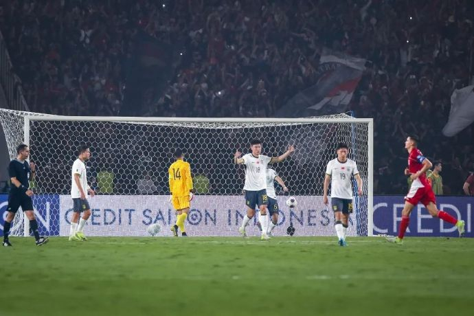 六届无缘世界杯：国足实力仍未触底，“腰无力”或再困两届