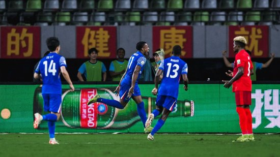 18岁双星处子球 申花客场3-1力克梅州紧追蓉城