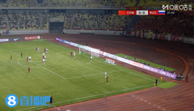 半场狂攻无果！中国女足三度远射脱靶，0-0暂平俄罗斯