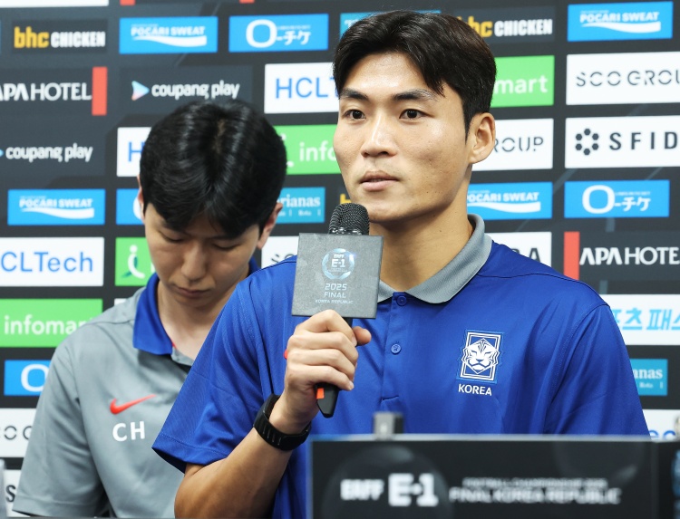 12分钟5次空中对抗:朴镇燮替补锁胜局,韩国2-1捷克取开门红 12分钟5次空中对抗:朴镇燮替补锁胜局,韩国2-1捷克取开门红
