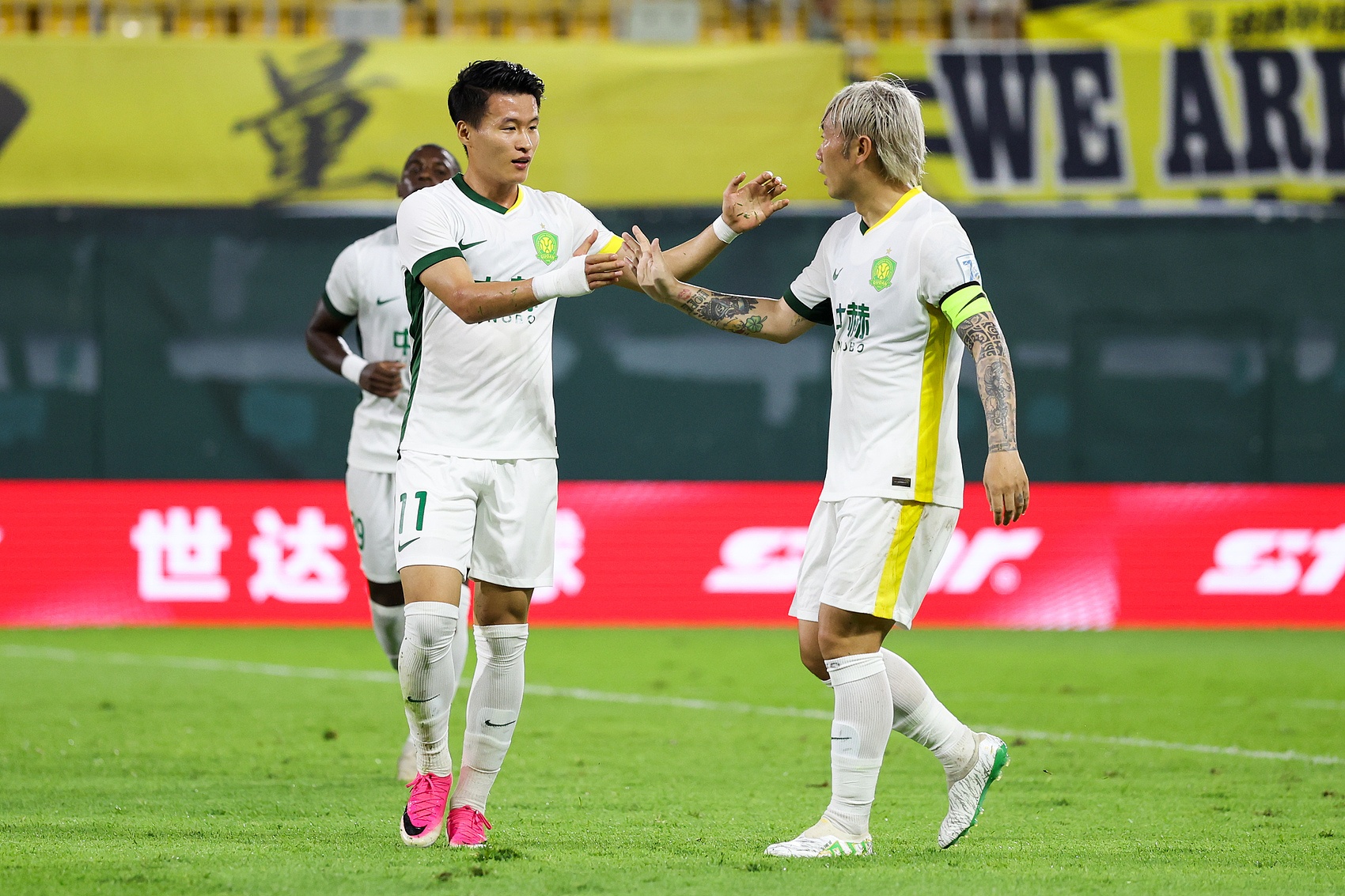 林良铭梅开二度加中柱造点,国安客场2-1淘汰广州豹 林良铭梅开二度加中柱造点,国安客场2-1淘汰广州豹