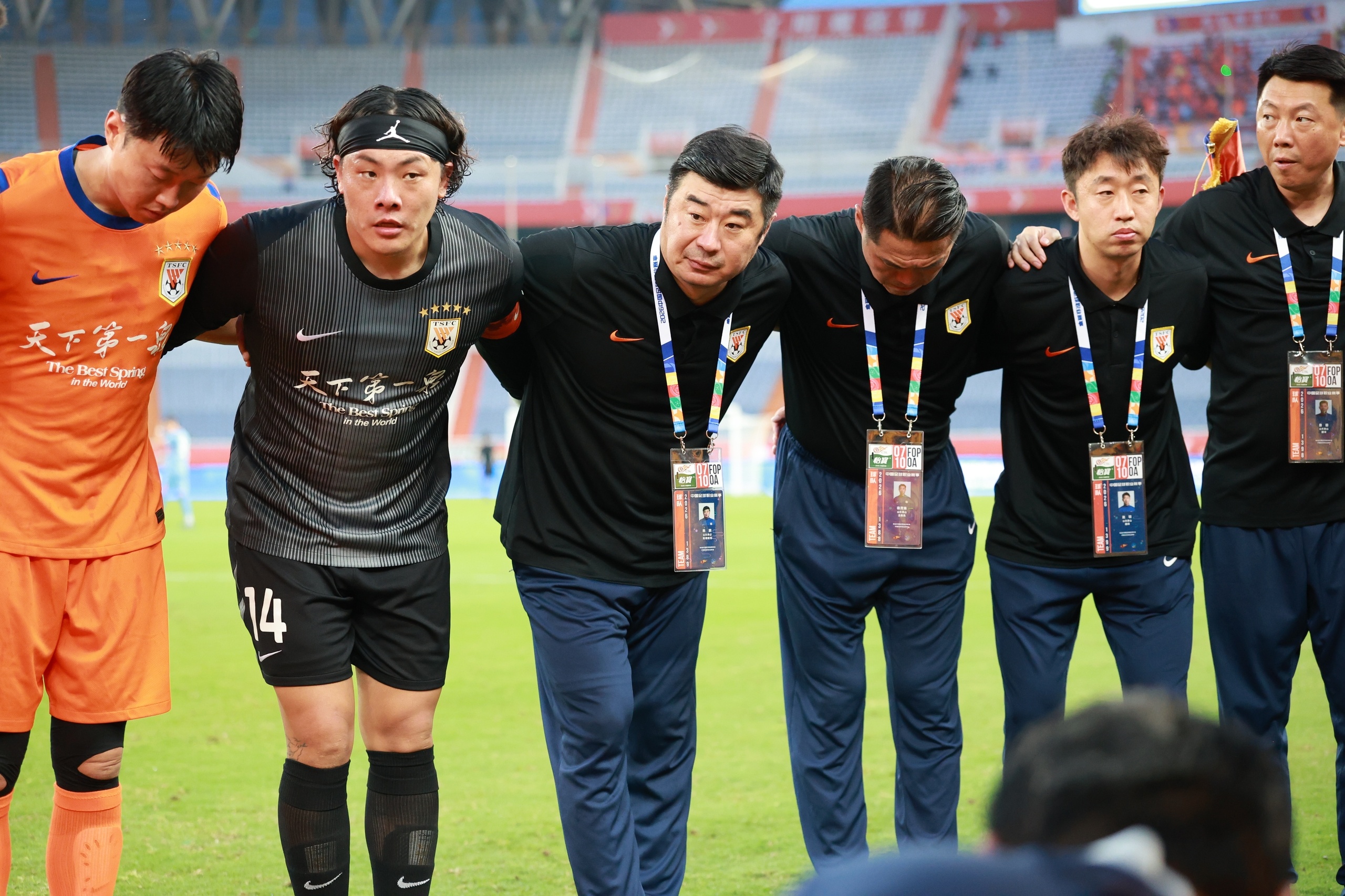 泰山1-3大连 阵容厚度不足与中场组织者缺失是症结 泰山1-3大连 阵容厚度不足与中场组织者缺失是症结