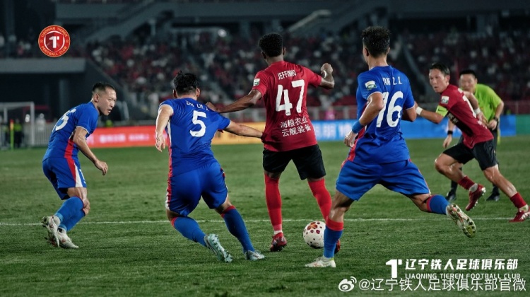 邦本宜裕传射热菲尼奥双响 辽宁铁人楠波湾主场3-1上海申花