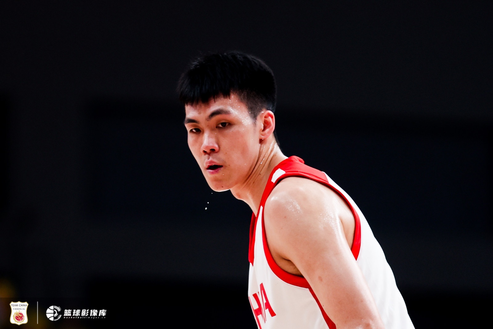 媒体人:庞峥麟今夏比赛几乎没拉过 李悦洲未来会是后卫重要人选 媒体人:庞峥麟今夏比赛几乎没拉过 李悦洲未来会是后卫重要人选