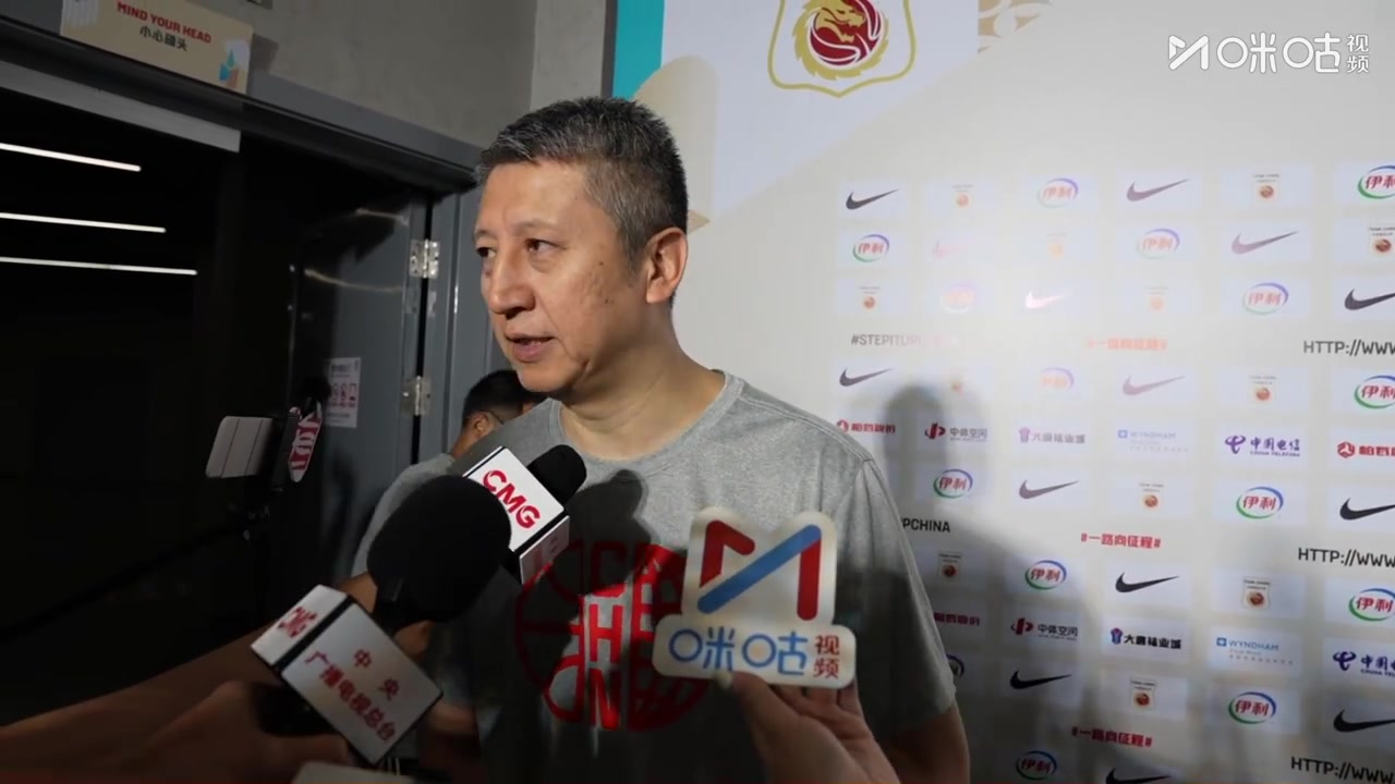 郭士强:杨瀚森和队友越来越默契了 黎巴嫩很强硬&今晚会是苦战 郭士强:杨瀚森和队友越来越默契了 黎巴嫩很强硬&今晚会是苦战