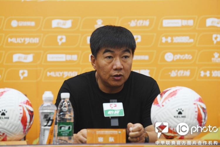刘俊威:今天我们的运气比较好一点,本身南通队的实力要比我们强 刘俊威:今天我们的运气比较好一点,本身南通队的实力要比我们强